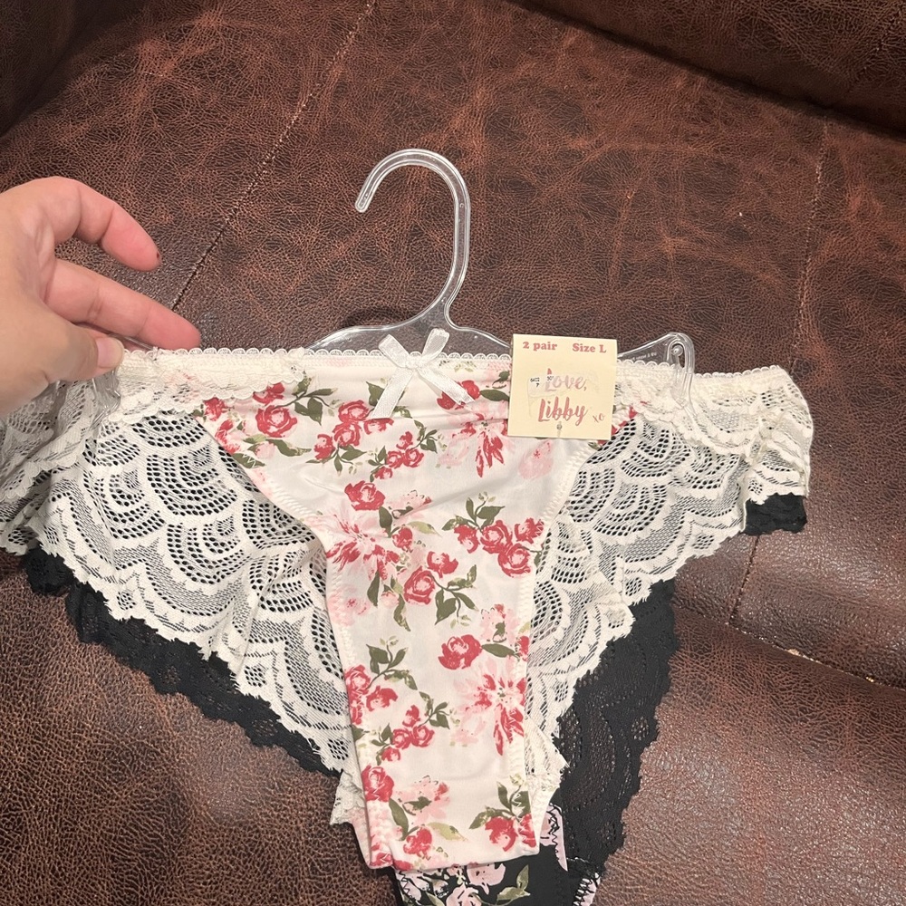 🎀Love Libby 2pk Floral Lace Women's Panties - Cream and Black